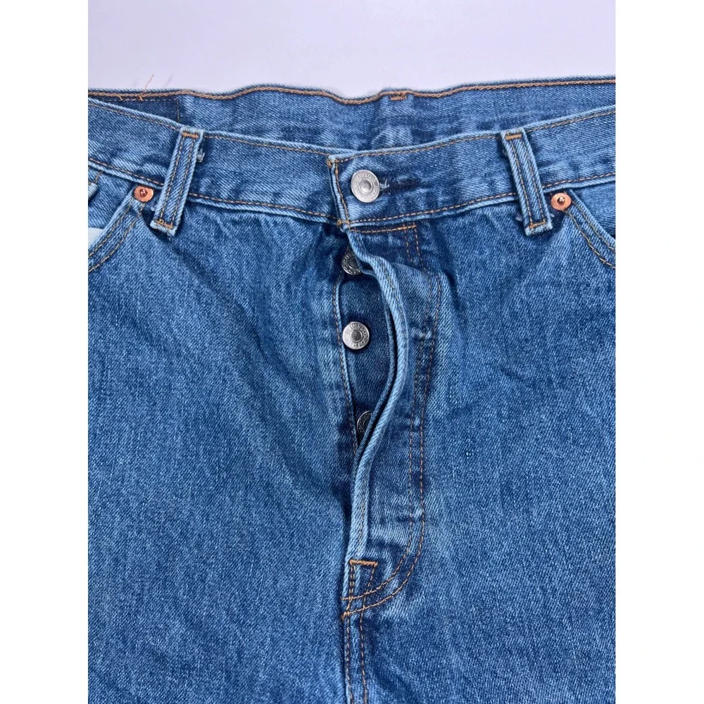 Levi's 501 Original Fit Men 36x36 Blue Medium Wash Straight Leg Button Fly Jeans